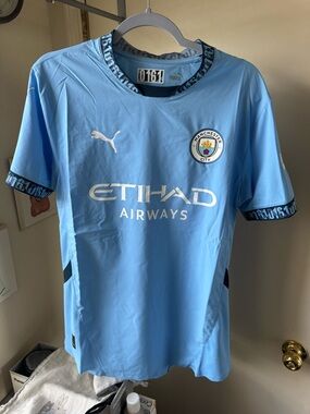 NEW Manchester City Puma 2024/25 Men's Medium Authentic Home Jersey 775050-01